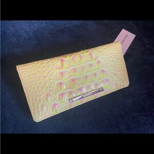 NWT Brahmin NOVA Ady Wallet